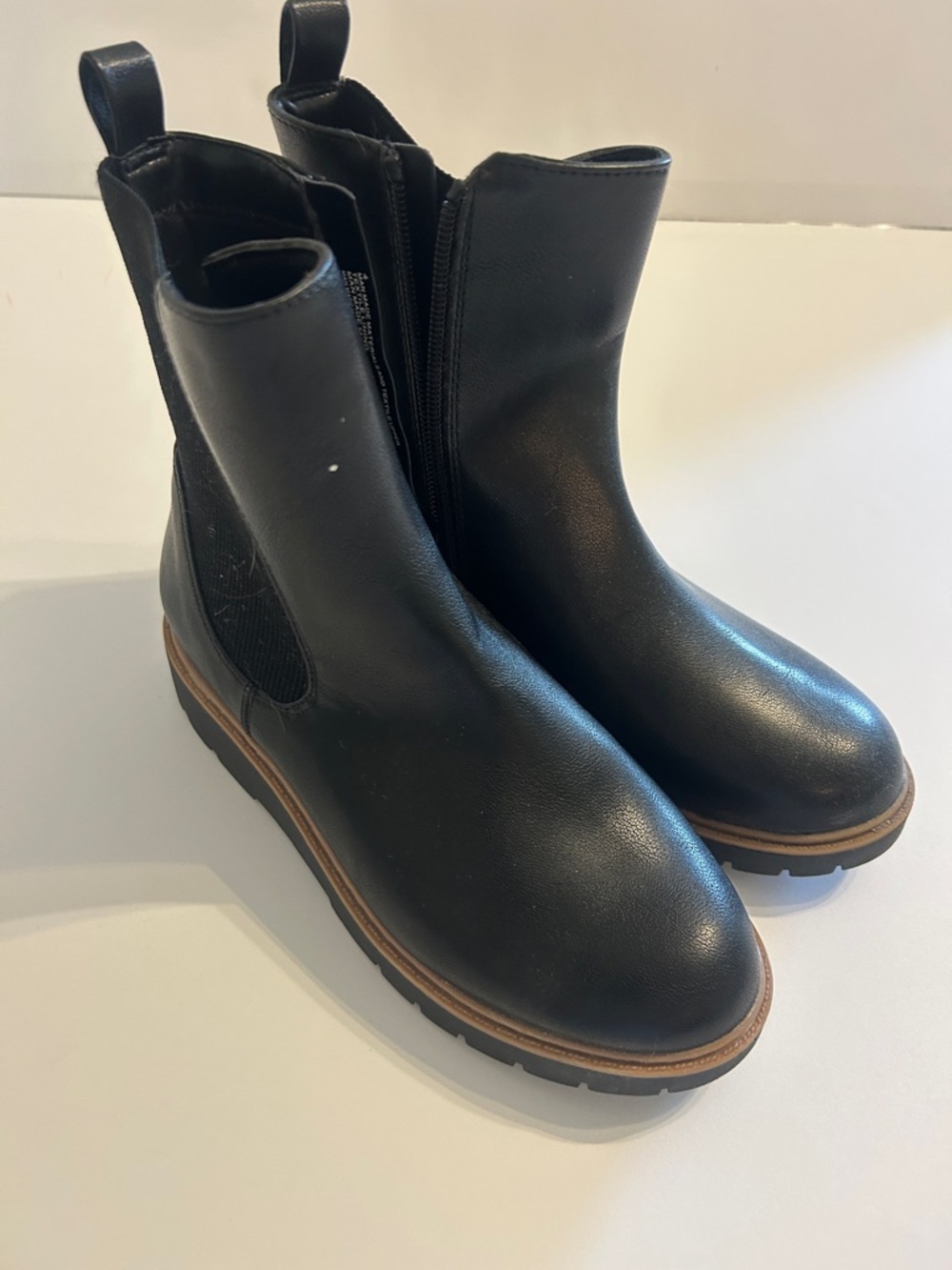 art class Black Chelsea Boot with Brown Welt